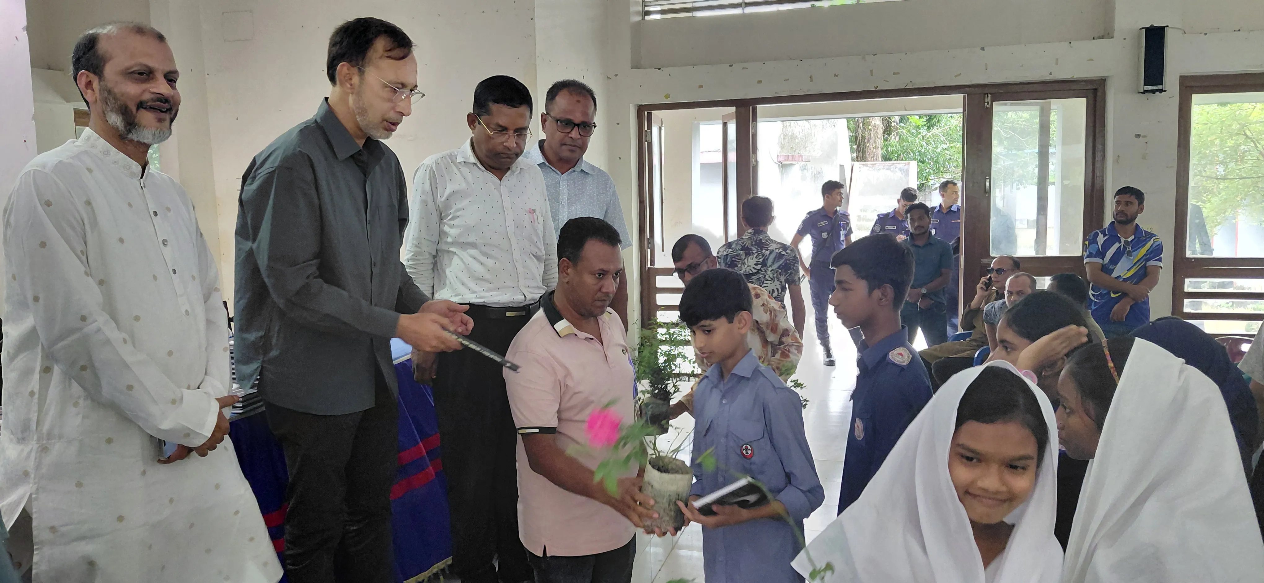 কচুয়ায় বিএনপির প্রতিষ্ঠাবার্ষিকী উপলক্ষে রচনা প্রতিযোগিতা ও পুরস্কার বিতরণ